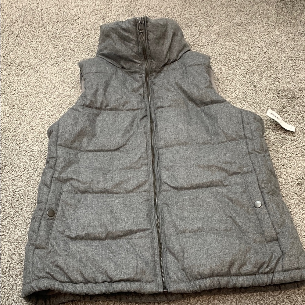 Old Navy Puffer Vest